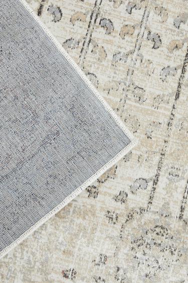 RECTANGULAR VINTAGE-EFFECT RUG - Grey by Zara