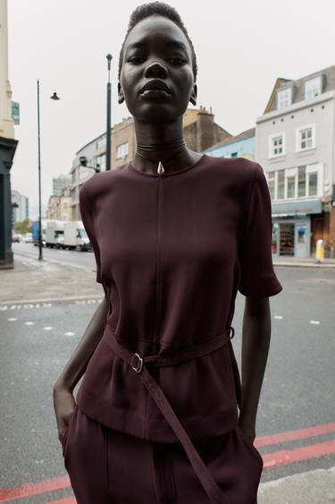 SHORT SLEEVE BELTED TOP - Aubergine by Zara
