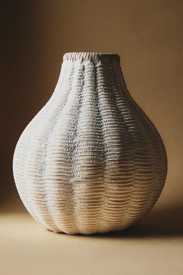 TALL MICROCEMENT VASE BASKET - White by Zara