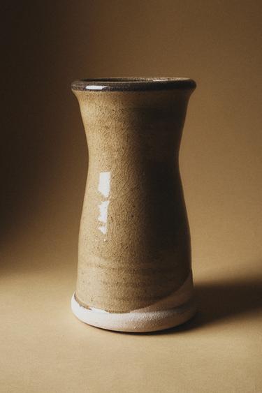 CYLINDRICAL TERRACOTTA VASE - Brown / Taupe by Zara