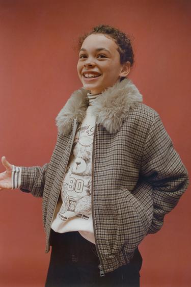 Zara {名称} - {颜色}