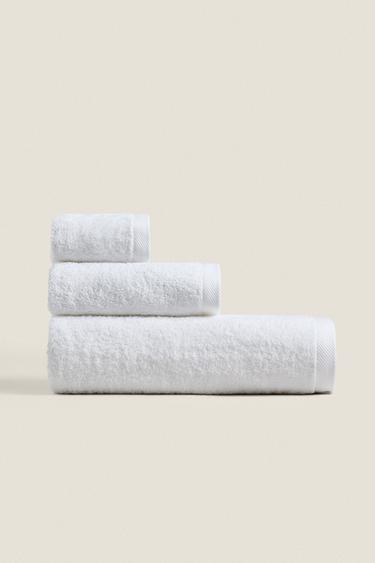 (500 GXM²) PLAIN COTTON TERRY BATH TOWEL - White by Zara