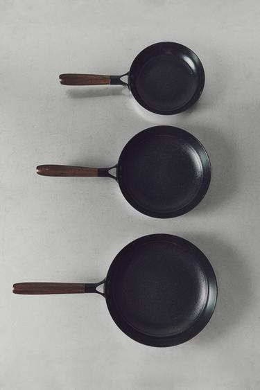 IRON FRYING PAN - Cream by Zara