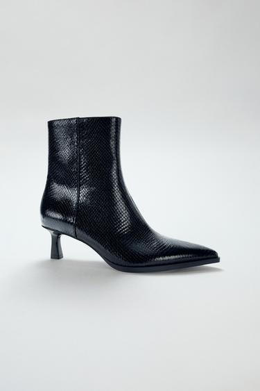 EMBOSSED HEEL ANKLE BOOTS - Black by Zara