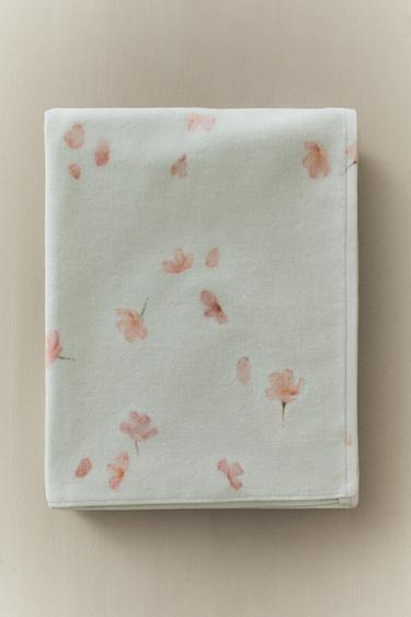 FLORAL VELOUR BATH TOWEL - Multicoloured by Zara