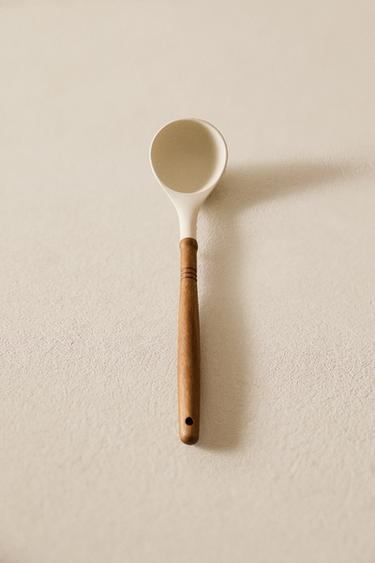 SILICONE AND WOOD LADLE - Cream by Zara
