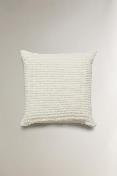 MINI WAFFLE KNIT CUSHION COVER - Oyster-white by Zara