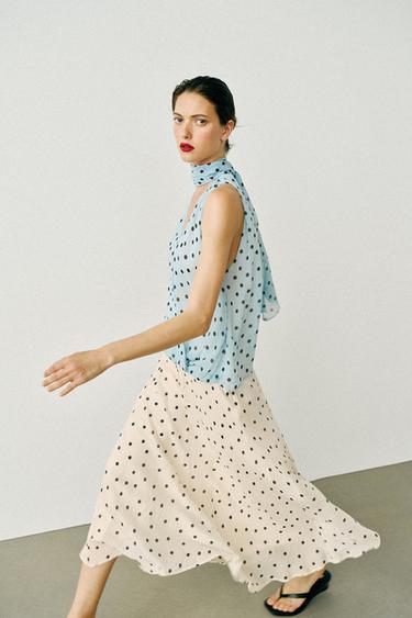 Zara {名称} - {颜色}