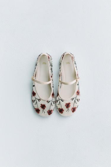 Zara {名称} - {颜色}