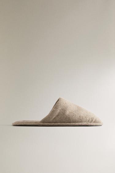 WARM FABRIC SLIPPERS - Beige by Zara