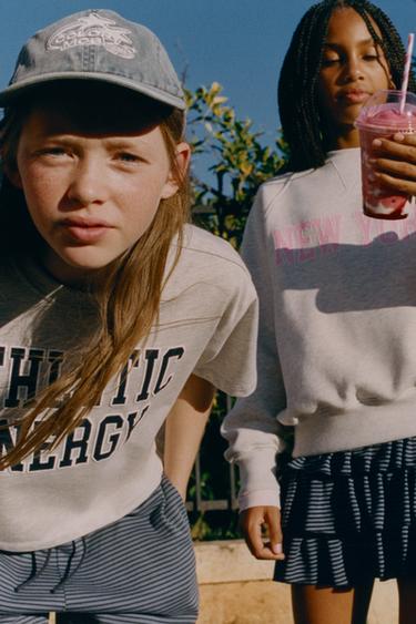 Zara {名称} - {颜色}