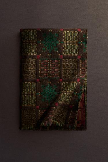 Zara {名称} - {颜色}