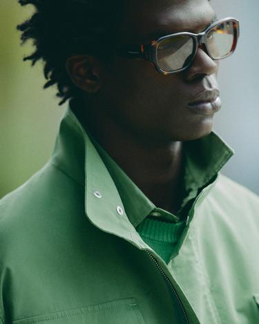 Zara {名称} - {颜色}