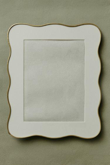 WAVY METAL PHOTO FRAME - Gold by Zara