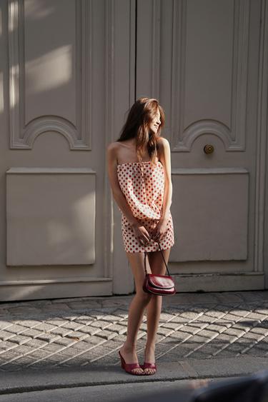 Zara {名称} - {颜色}