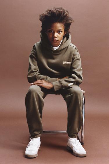 HOODIE AND LABEL JOGGERS SET - Brown by Zara