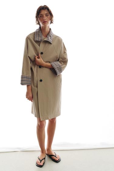 OVERSIZE TRENCH COAT WITH CHECK CUFFS - camel by Zara