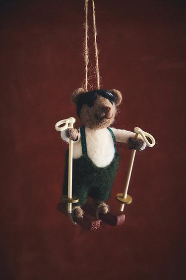 Zara {名称} - {颜色}