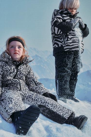 Zara {名称} - {颜色}