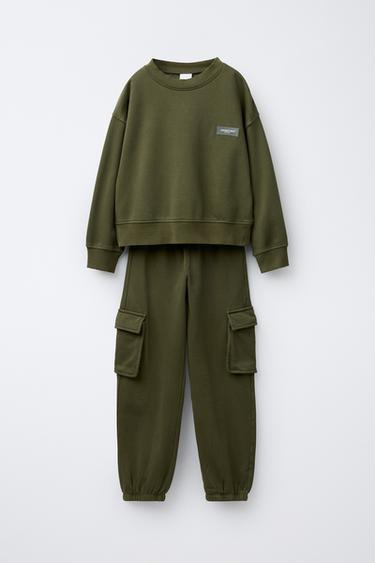 RUBBER LABEL SWEATSHIRT AND CARGO JOGGERS SET - Khaki by Zara