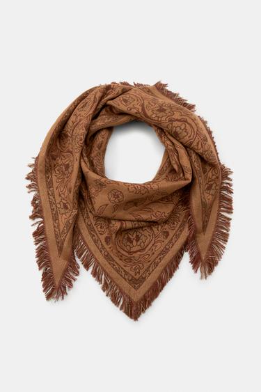 TRIANGULAR JACQUARD SCARF - camel by Zara