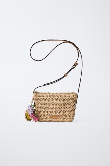 Zara {名称} - {颜色}