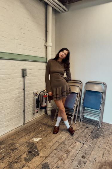 Zara {名称} - {颜色} - 0 图片