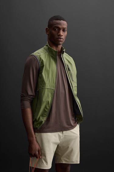 LIGHTWEIGHT TECHNICAL GILET - Green by Zara