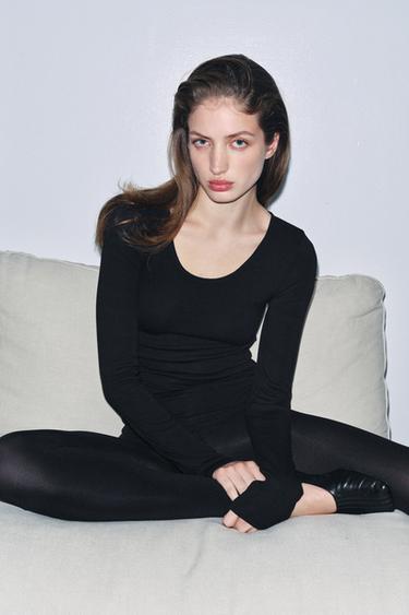 Zara {名称} - {颜色}