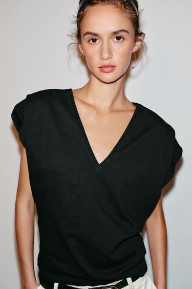 COTTON V-NECK T-SHIRT - Black by Zara