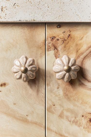 PACK OF CERAMIC FLOWER DOOR KNOBS (PACK OF 2) - Light ecru by Zara
