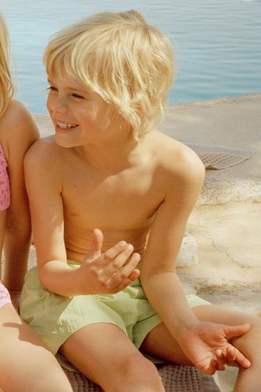 Zara {名称} - {颜色}