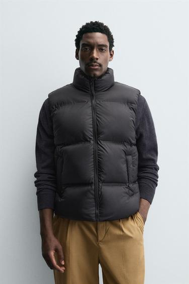 WATER-REPELLENT PUFFER GILET - Black by Zara