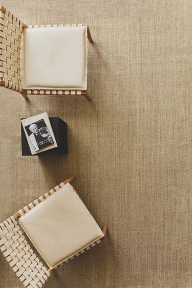 WOVEN SISAL RUG - Light beige by Zara