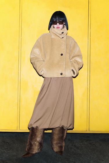 Zara {名称} - {颜色}