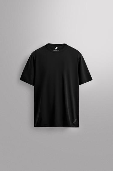 COTTON BLEND TECHNICAL T-SHIRT - Black by Zara