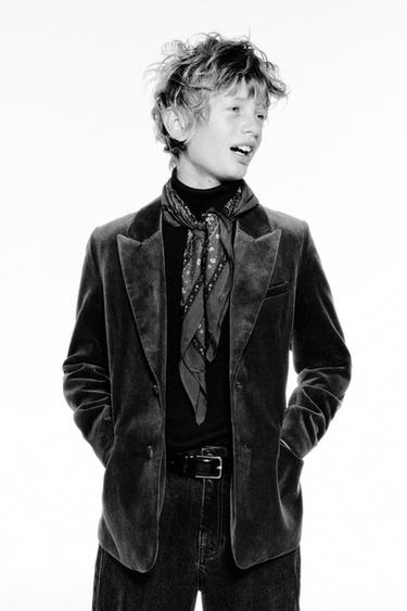 Zara {名称} - {颜色}