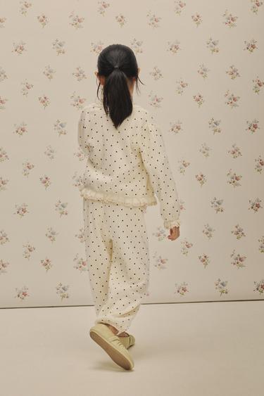 Zara {名称} - {颜色}