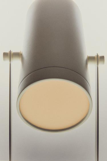 LAMP | USB RECHARGEABLE TABLE SPOTLIGHT - Ecru by Zara
