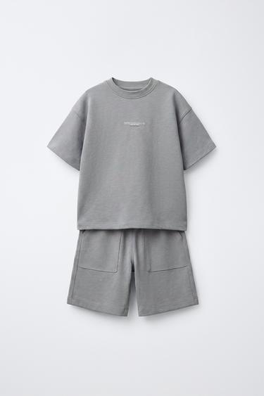 Zara {名称} - {颜色}