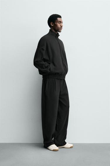 WIDE-LEG PLEATED JOGGERS - Black by Zara