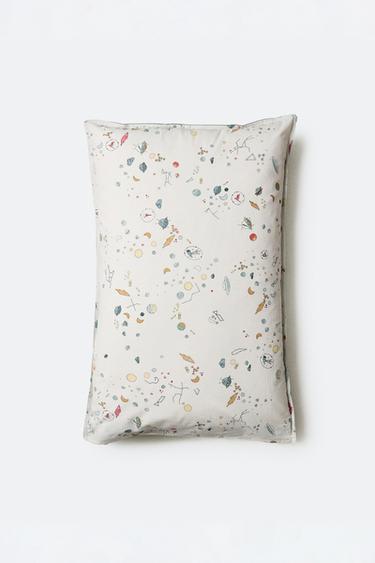 CHILDREN'S REVERSIBLE SPACE PILLOWCASE - Ecru / Blue by Zara