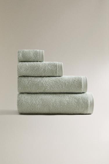 PLAIN COTTON TERRY BATH TOWEL (500 GXM²) - Mint by Zara