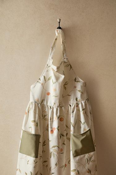 CHILDREN'S ORANGE APRON - Green by Zara