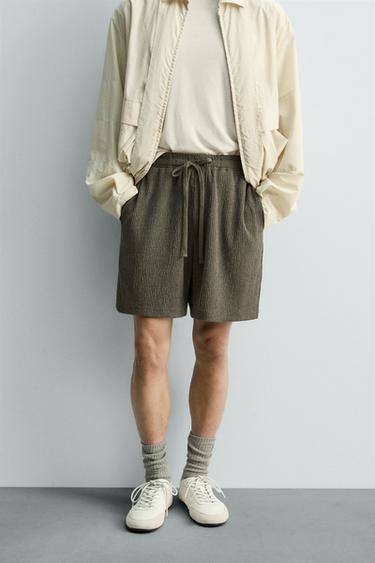 TEXTURED RELAXED FIT BERMUDA SHORTS - Green by Zara