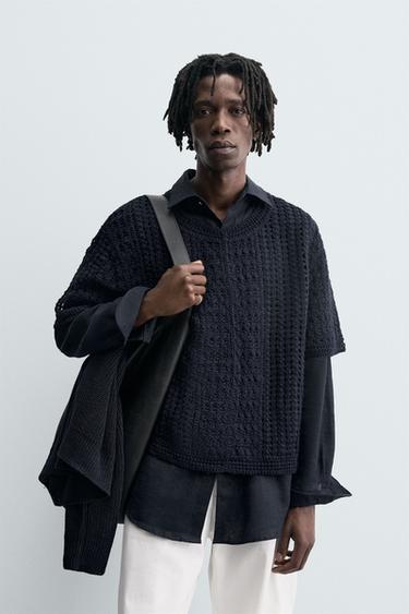 CROCHET TEXTURED T-SHIRT - Navy blue by Zara