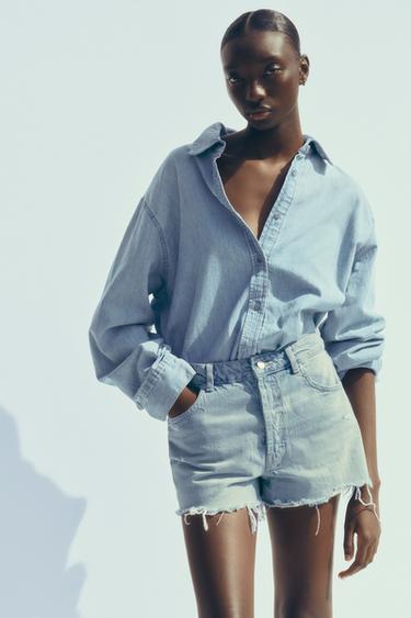 TRF LOW-RISE CROPPED BAGGY DENIM SHORTS - Light blue by Zara