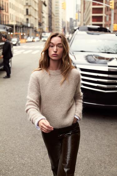 Zara {名称} - {颜色}