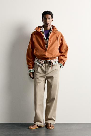 PLEATED RELAXED FIT CHINO TROUSERS - camel by Zara