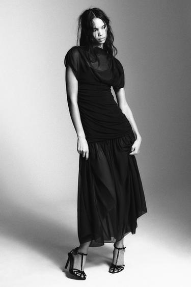 Zara {名称} - {颜色}